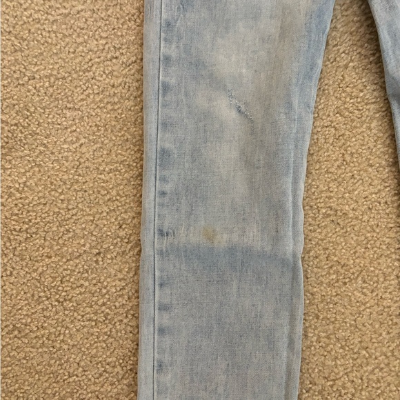 Tillys boys distressed stonewashed jeans for boys sz. Large - Picture 2 of 3